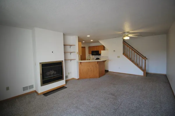 $1,750 | 13230 Meadowood Trail, Unit 107NW, Coon Rapids, MN 55448
