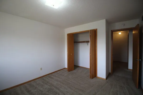 $1,750 | 13230 Meadowood Trail, Unit 107NW, Coon Rapids, MN 55448