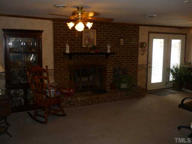 2401 Ross Mill Road Henderson, NC 27537 - Photo 6 of 12 Gallery Image 6