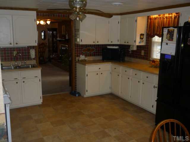 2401 Ross Mill Road Henderson, NC 27537 - Photo 9 of 12 Gallery Image 9