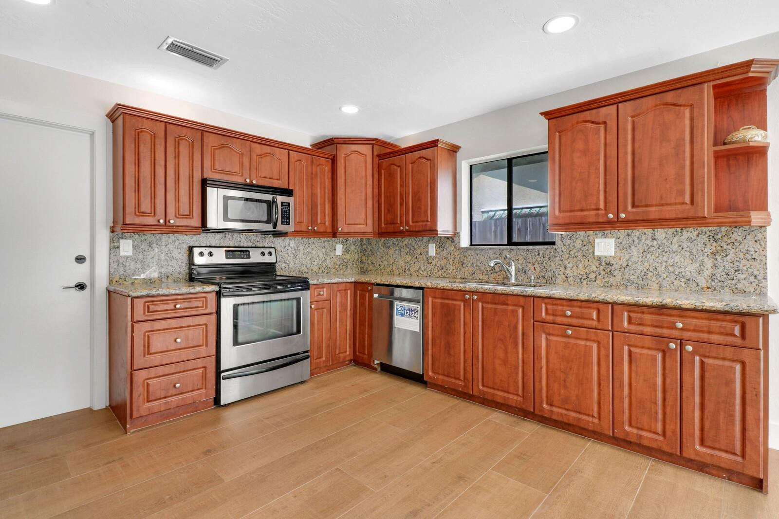 10244 Southwest 49th Manor Cooper City, FL 33328 - Photo 14 of 41 Photo 14