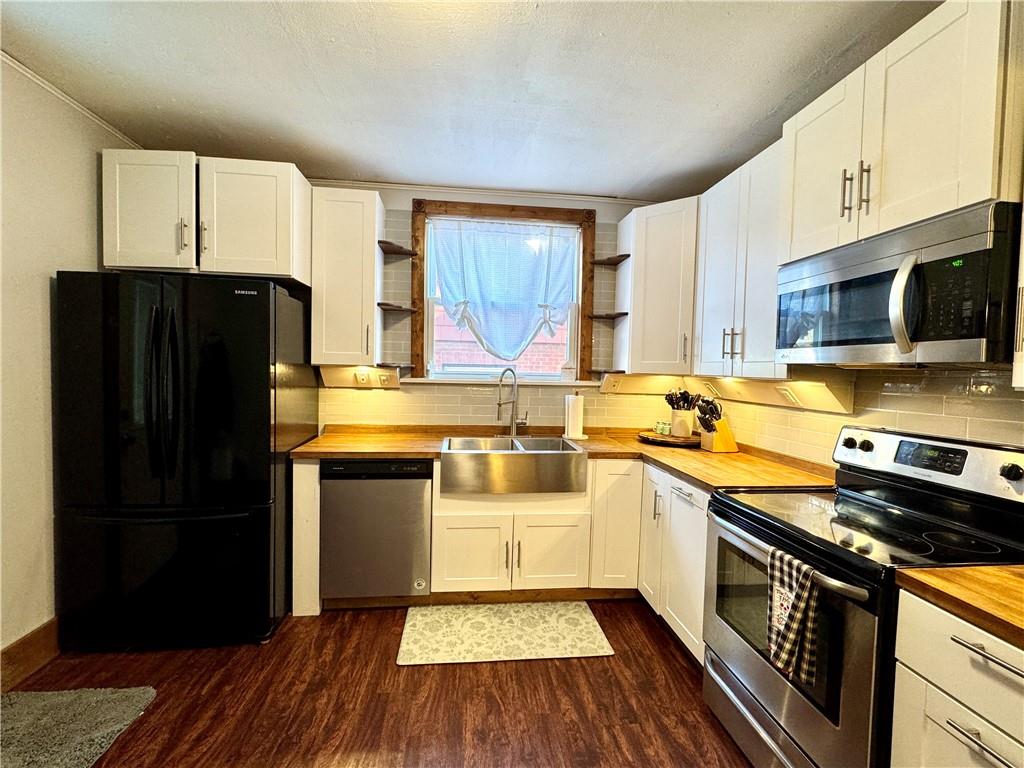 231 North Monroe Street Butler, PA 16001 - Photo 3 of 39