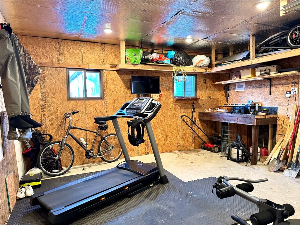 231 North Monroe Street Butler, PA 16001 - Photo 37 of 39