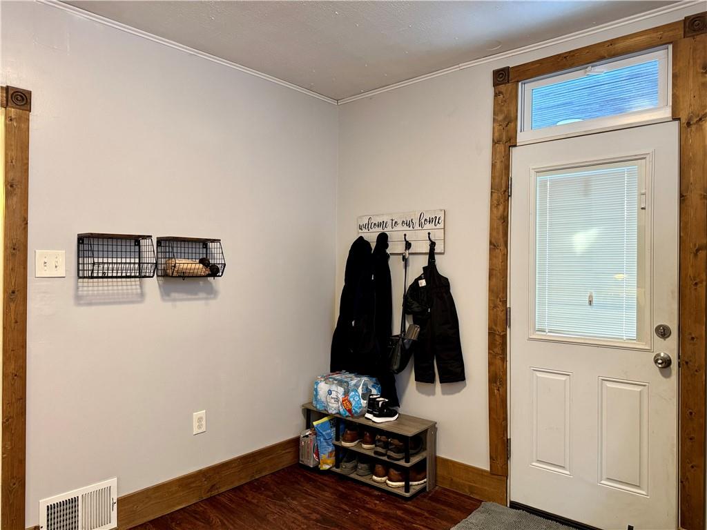 231 North Monroe Street Butler, PA 16001 - Photo 7 of 39