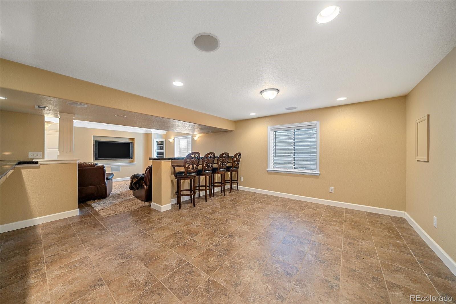 10811 Chadsworth Point Highlands Ranch, CO 80126 - Photo 33 of 49 Gallery Image 33