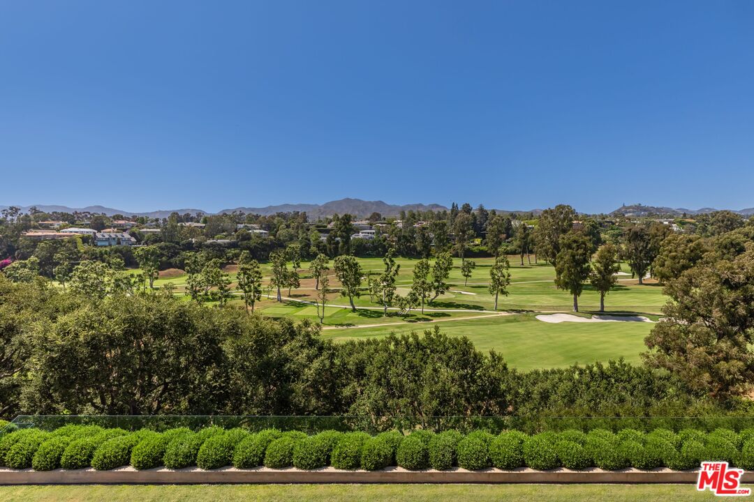 859 Woodacres Road Santa Monica, CA 90402 - Photo 23 of 54 a view of a city with green space