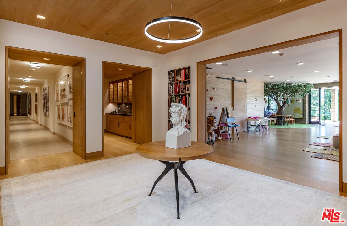 859 Woodacres Road Santa Monica, CA 90402 - Photo 36 of 54