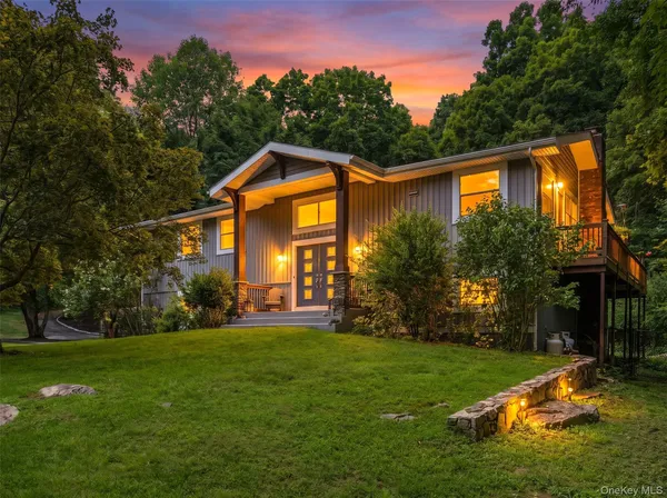 $875,000 | 8 Walden Street, Somers, NY 10589