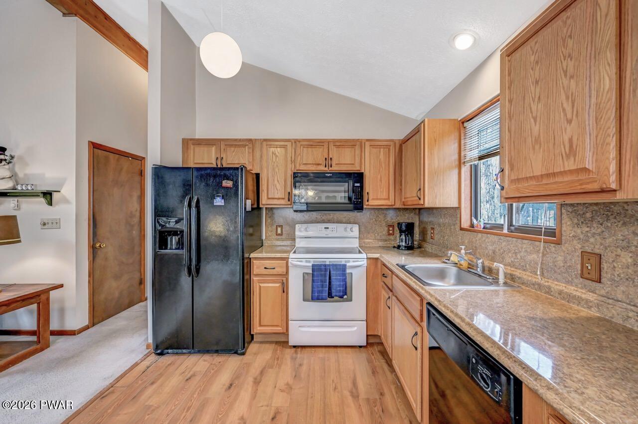 2988 Wedge Road Lake Ariel, PA 18436 - Photo 14 of 45 Kitchen