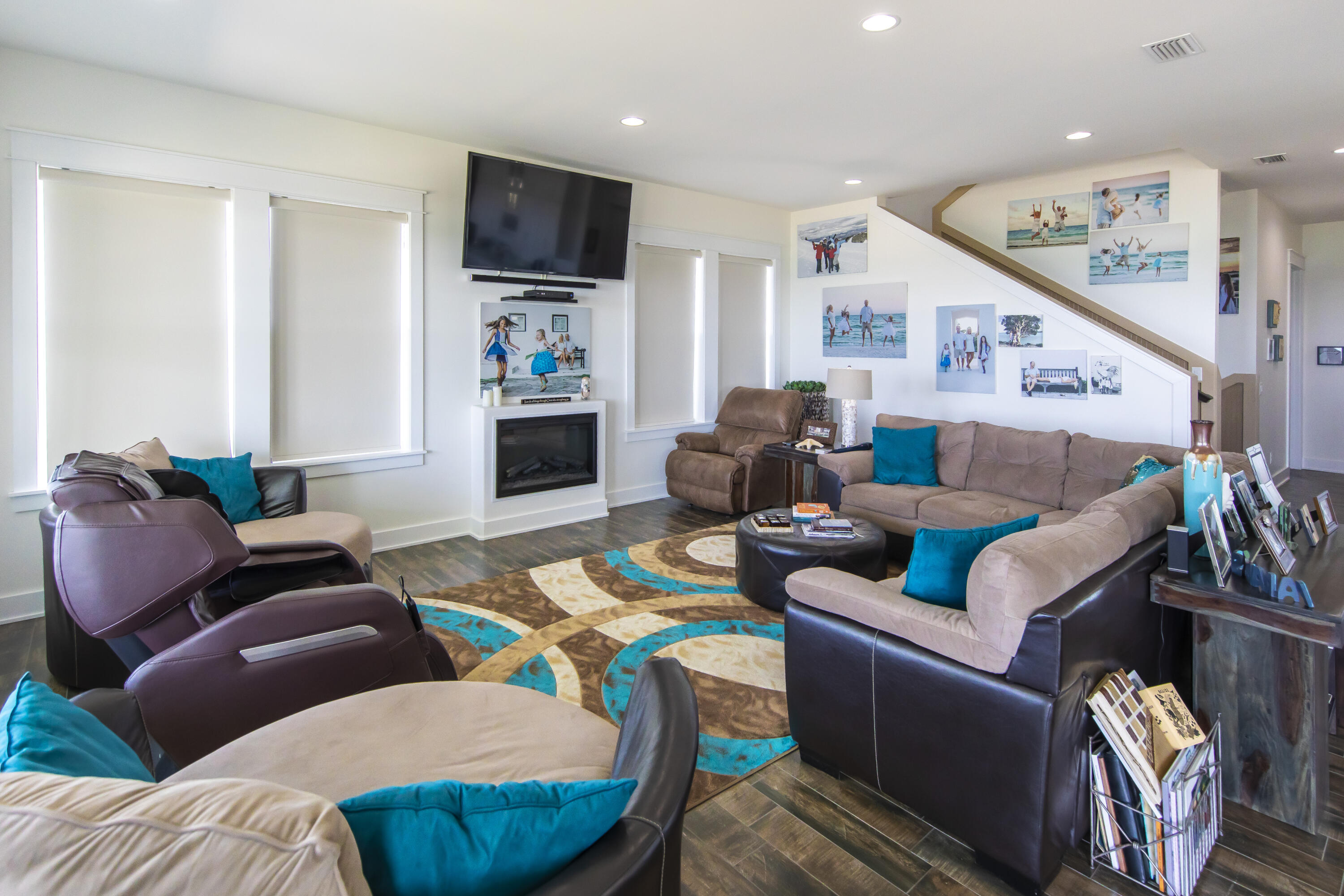 21222 Front Beach Road Panama City Beach, FL 32413 - Photo 24 of 60 a living room with furniture and a flat screen tv