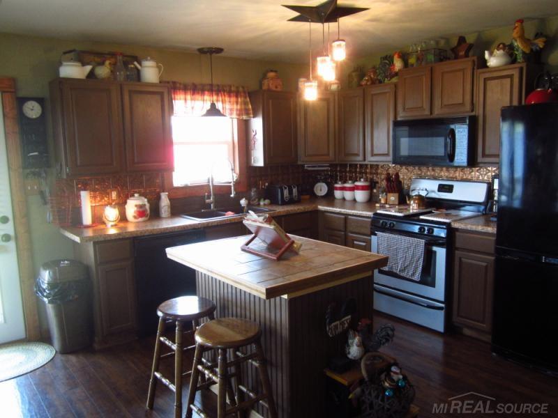 849 West Burns Line Road Melvin, MI 48454 - Photo 3 of 13 31327936-2.JPG