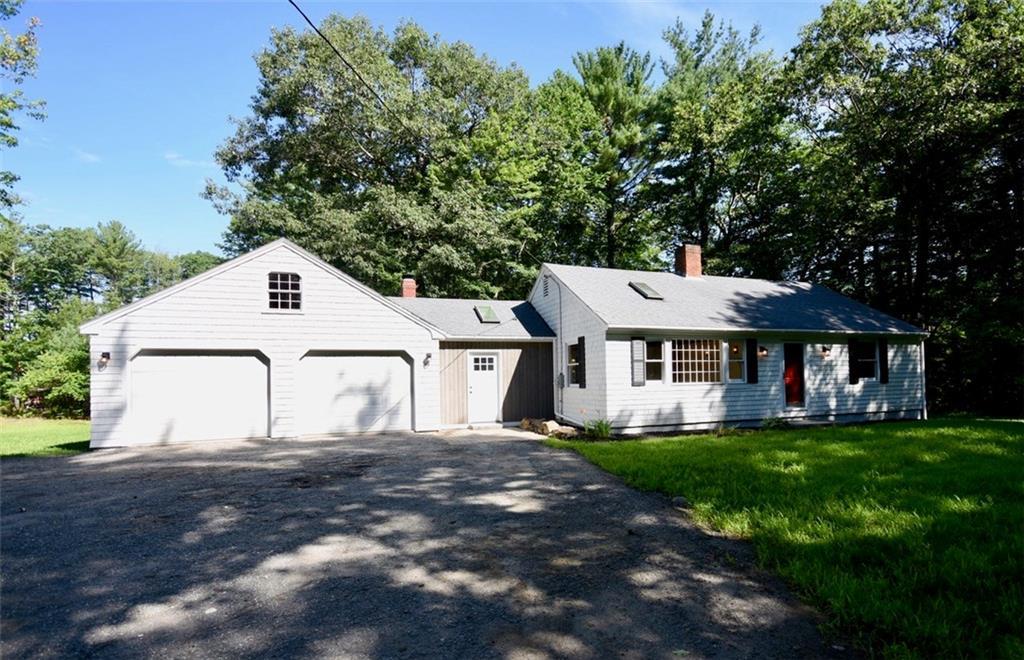 38 Skillin Road Cumberland, ME 04021 - Photo 1 of 17 A nice grassy lawn surrounds 38...