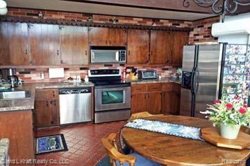 4260 Port Austin Road Caseville, MI 48725 - Photo 6 of 23 4260PortAustinKitchen.jpg