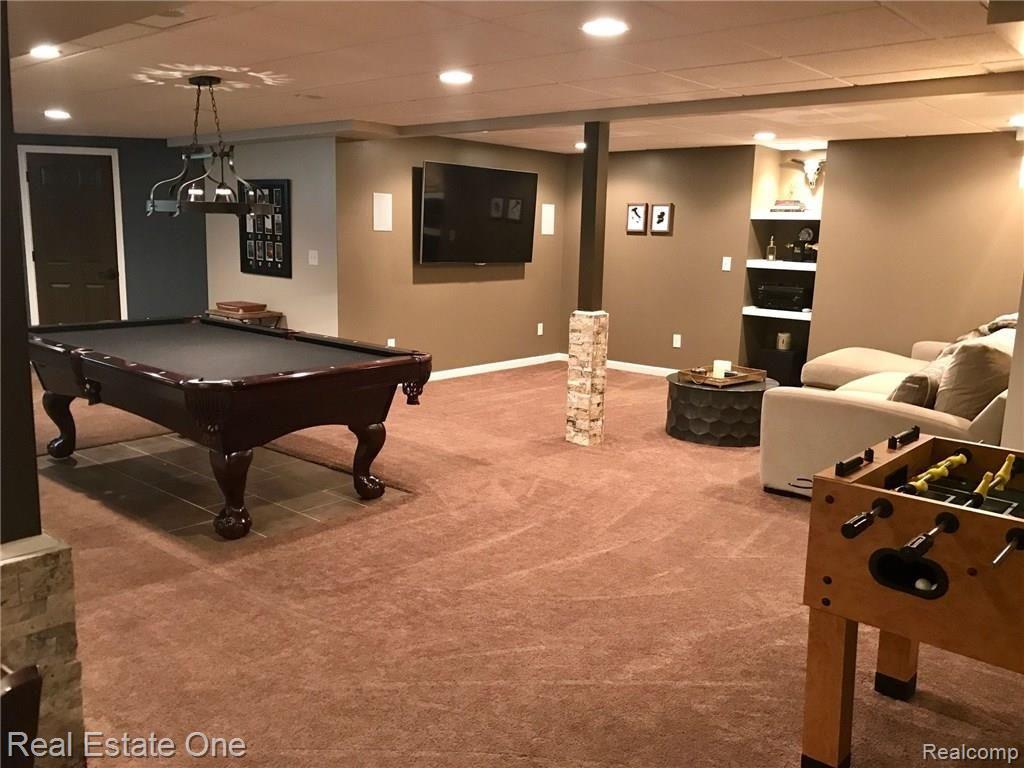 2196 Chippenham Chase Rochester Hills, MI 48306 - Photo 19 of 27