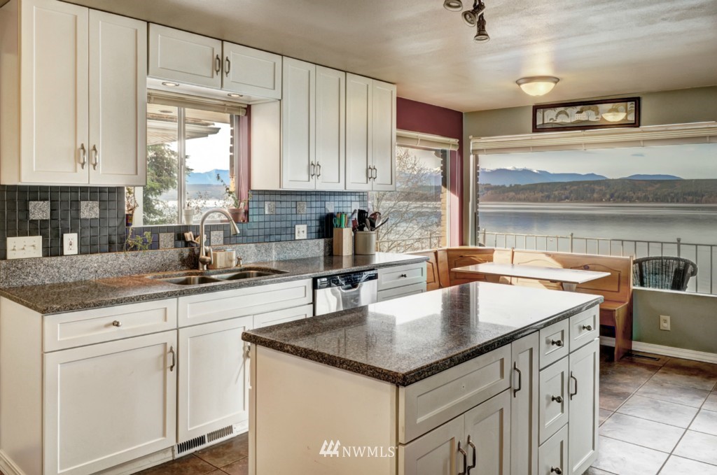 1260 Northwest Comyn Road Poulsbo, WA 98370 - Photo 11 of 25