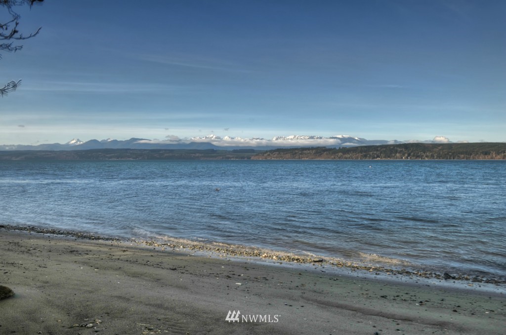 1260 Northwest Comyn Road Poulsbo, WA 98370 - Photo 5 of 25