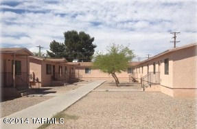104 West Navajo Road Tucson, AZ 85705 - Photo 2 of 10