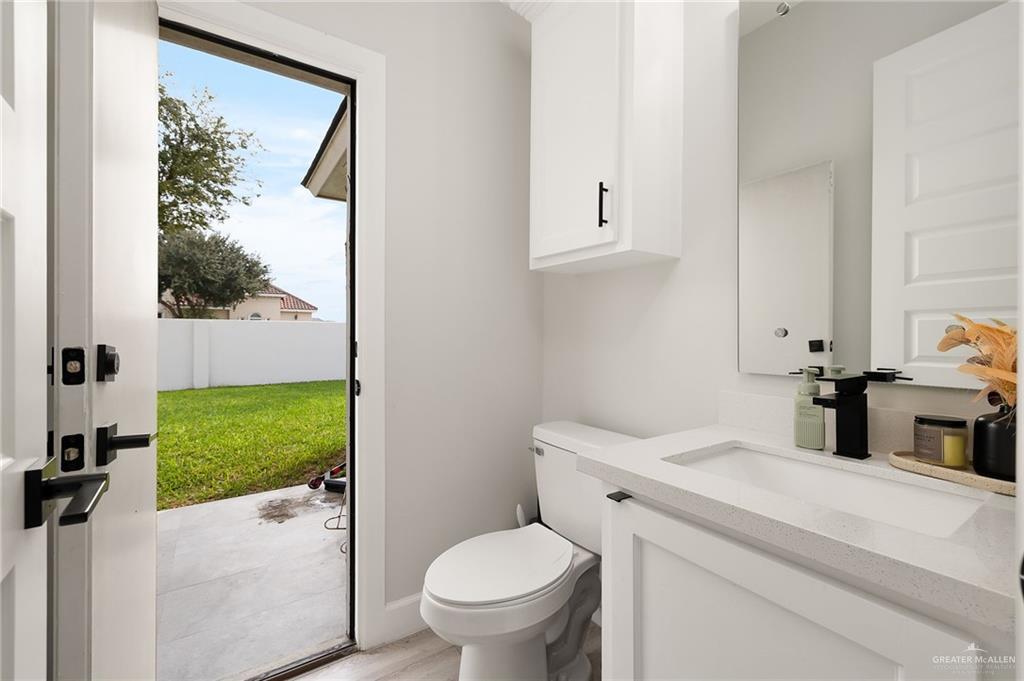 1007 Berkeley Street Mission, TX 78572 - Photo 8 of 17