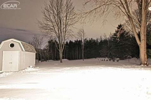 4154 East Coldwater Road Flint, MI 48506 - Photo 2 of 14 20429934-1.JPG