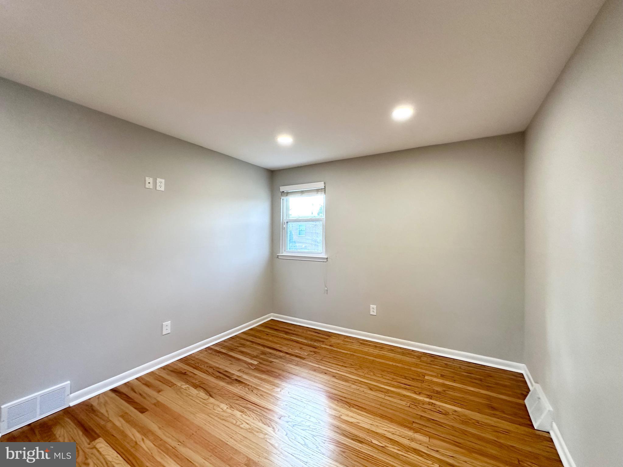 3746 Genesee Drive Philadelphia, PA 19154 - Photo 16 of 21 a view of room