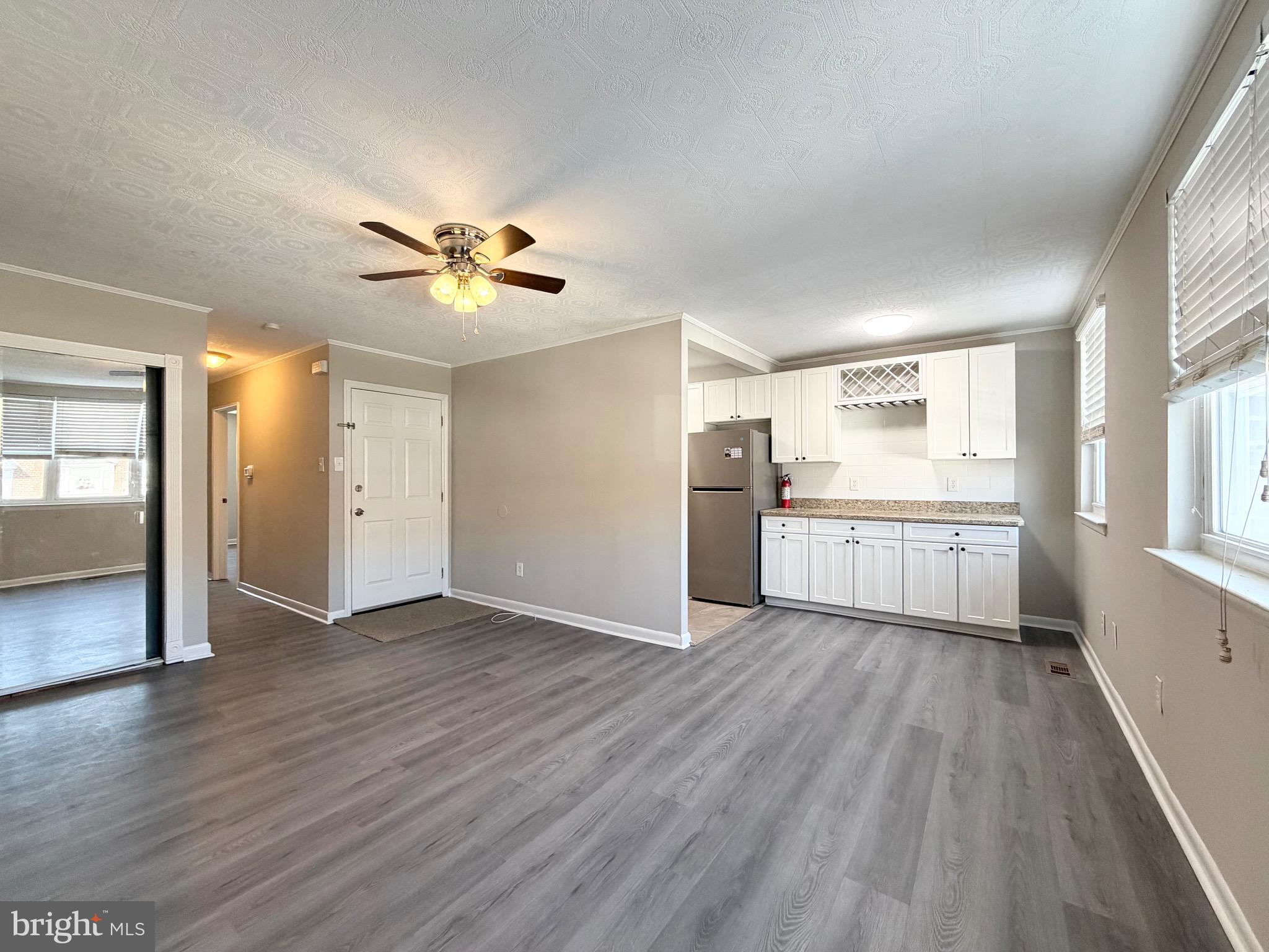 3746 Genesee Drive Philadelphia, PA 19154 - Photo 7 of 18