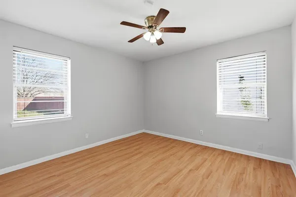 $2,350 | 242 West Cober Drive, Grand Prairie, TX 75051