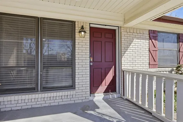 $2,350 | 242 West Cober Drive, Grand Prairie, TX 75051