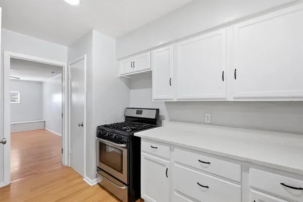 $2,350 | 242 West Cober Drive, Grand Prairie, TX 75051