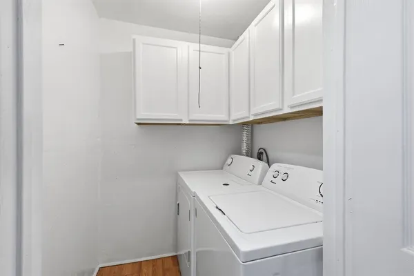 $2,350 | 242 West Cober Drive, Grand Prairie, TX 75051