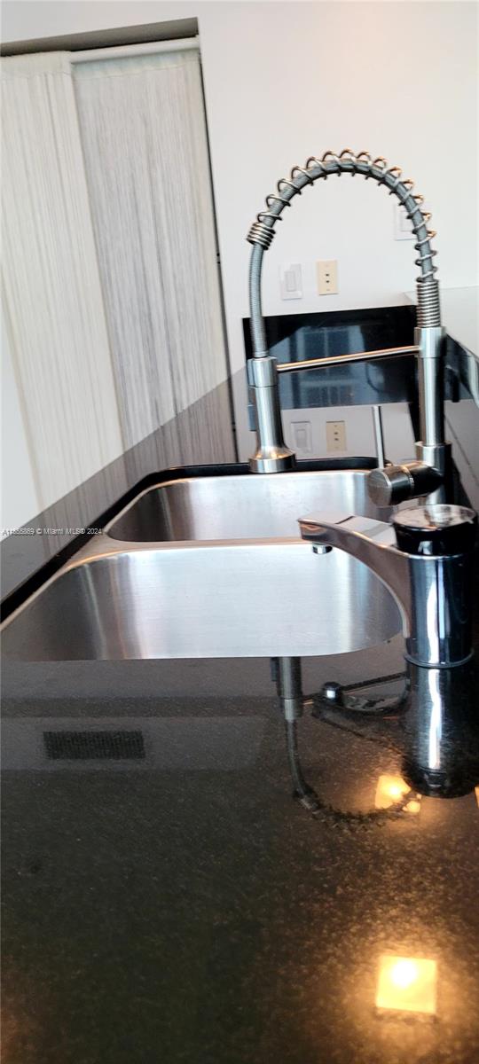 Miami Central Business District Miami, FL 33132 - Photo 9 of 17 a view of a room with wooden floor