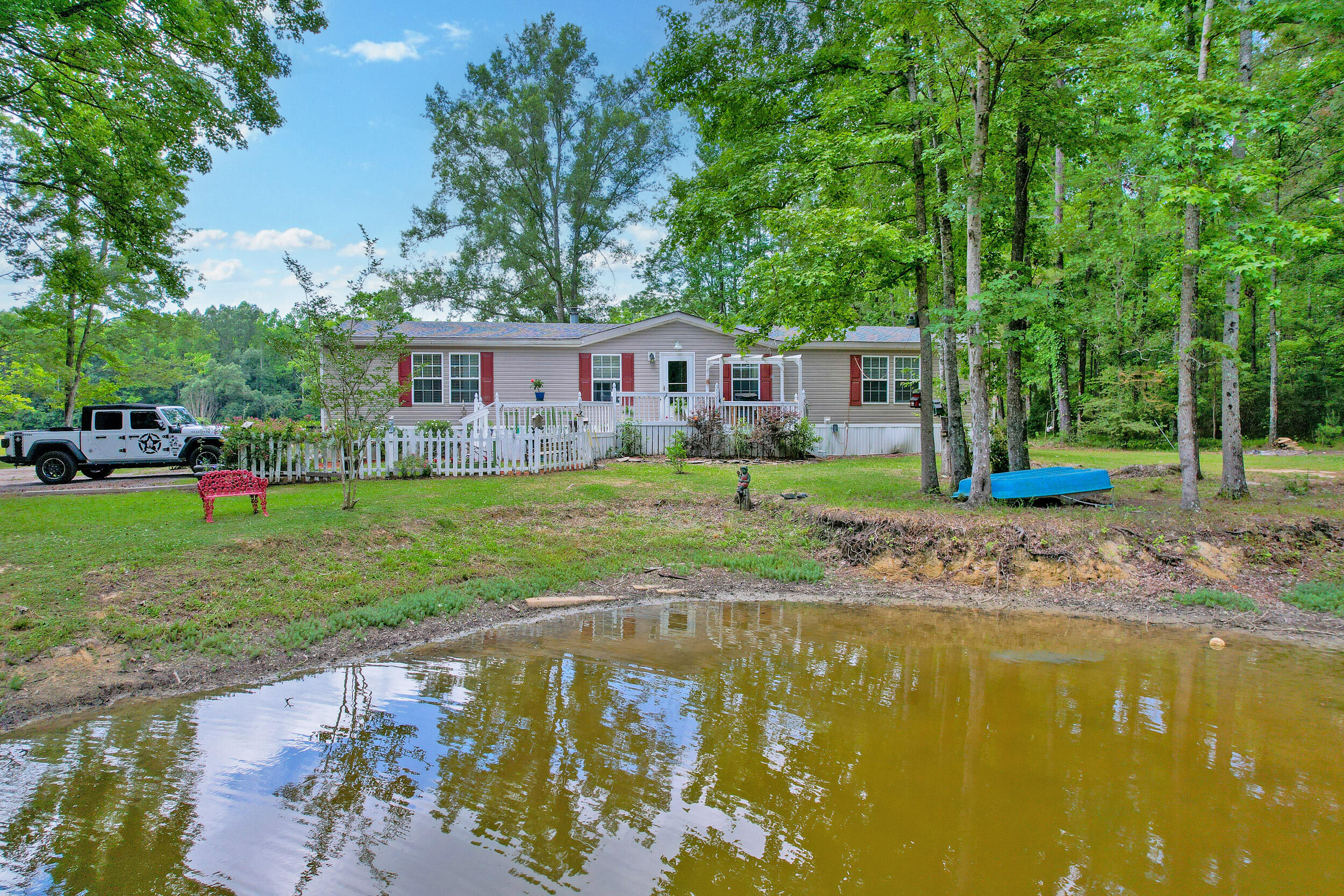 157 Gallashaw Road Summerville, SC 29483 - Photo 7 of 90 155 Gallashaw Rd-54