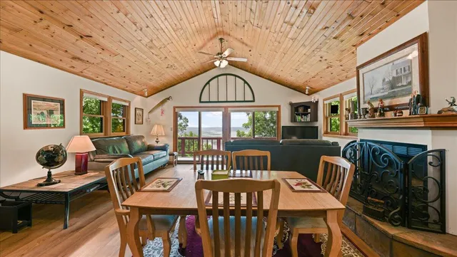 $495,000 | 15 Scenic Point Drive, De Soto, WI 54624