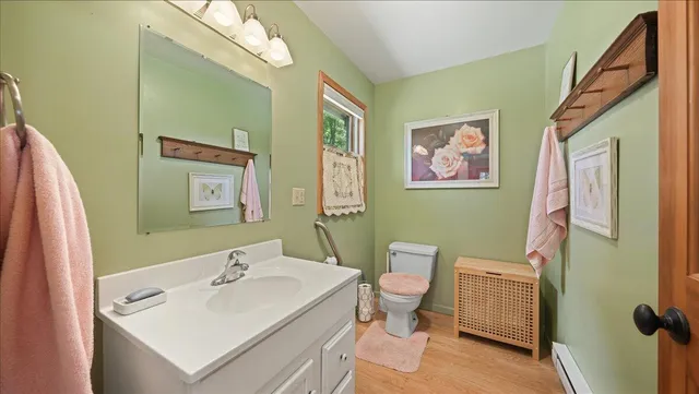 $495,000 | 15 Scenic Point Drive, De Soto, WI 54624