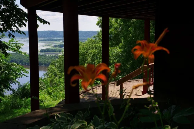 $495,000 | 15 Scenic Point Drive, De Soto, WI 54624