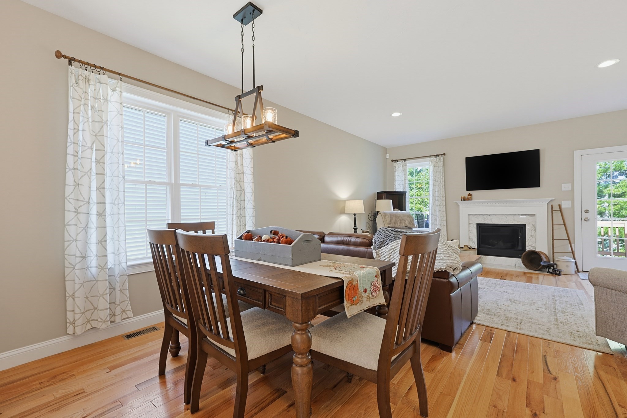44 Beaver Pond Road, Unit 44 Milford, MA 01757 - Photo 8 of 28 Gallery Image 8
