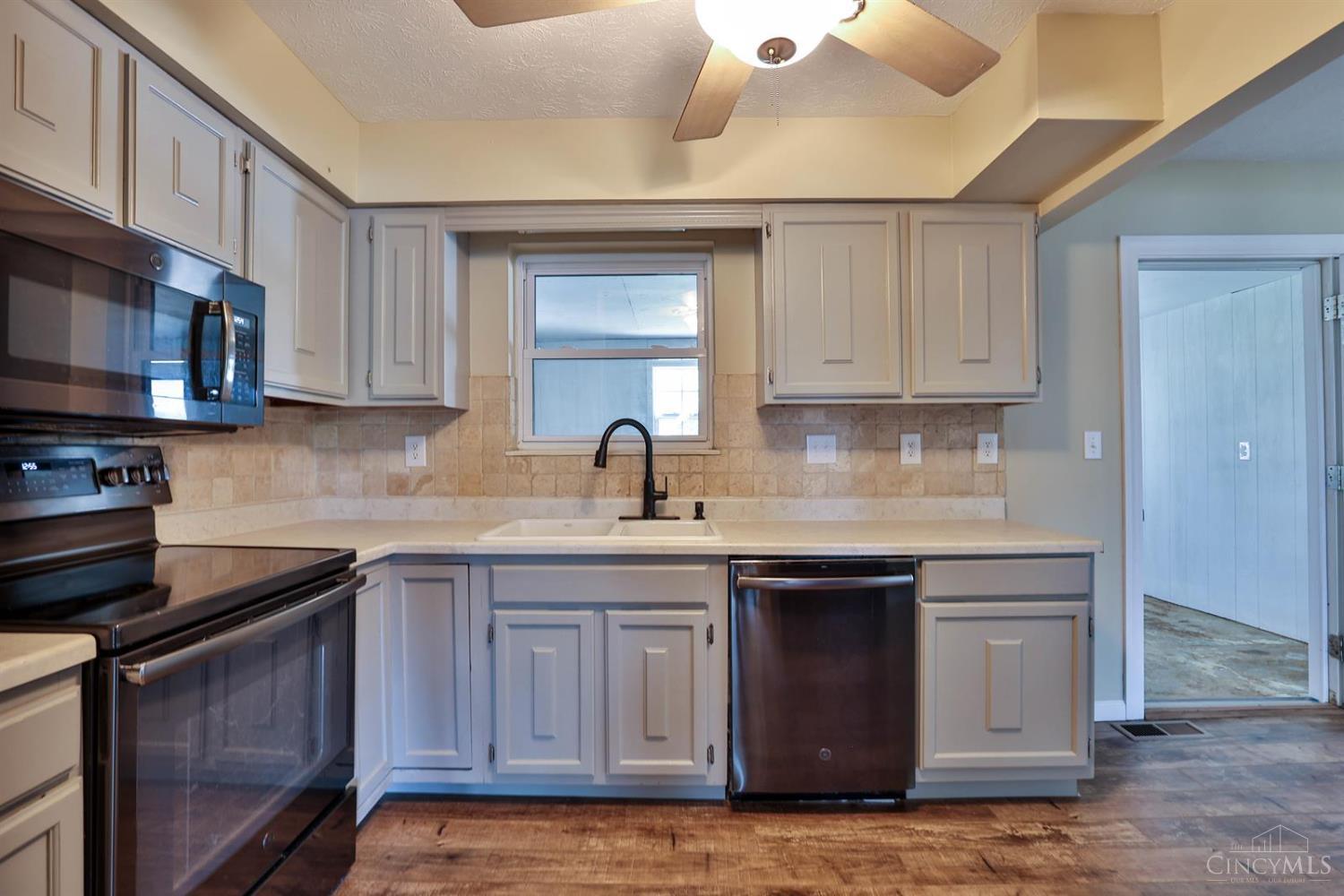 3951 West Elkton Road Hamilton, OH 45011 - Photo 17 of 44 Gallery Image 17