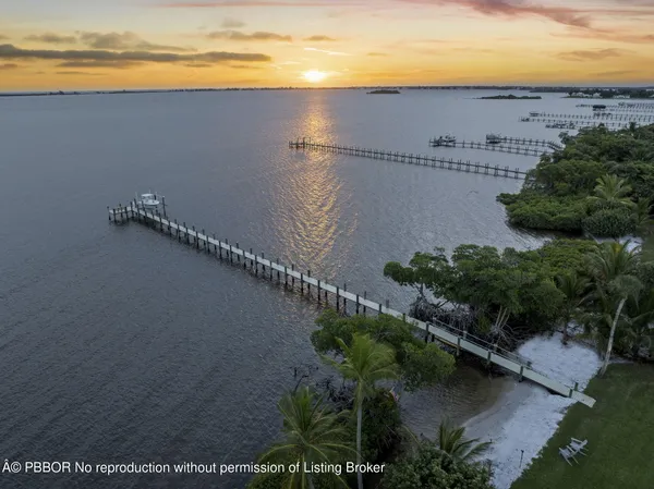 $5,888,000 | 54 South Sewalls Point Road, Sewall's Point, FL 34996