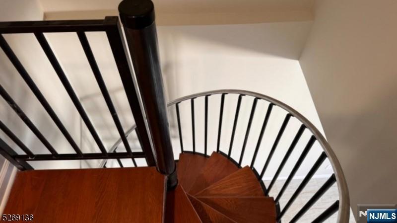 562 North 11th Street Newark, NJ 07107 - Photo 4 of 5