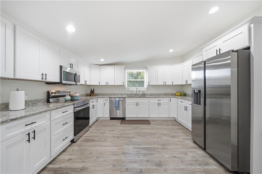 2477 McAfee Road Decatur, GA 30032 - Photo 10 of 36