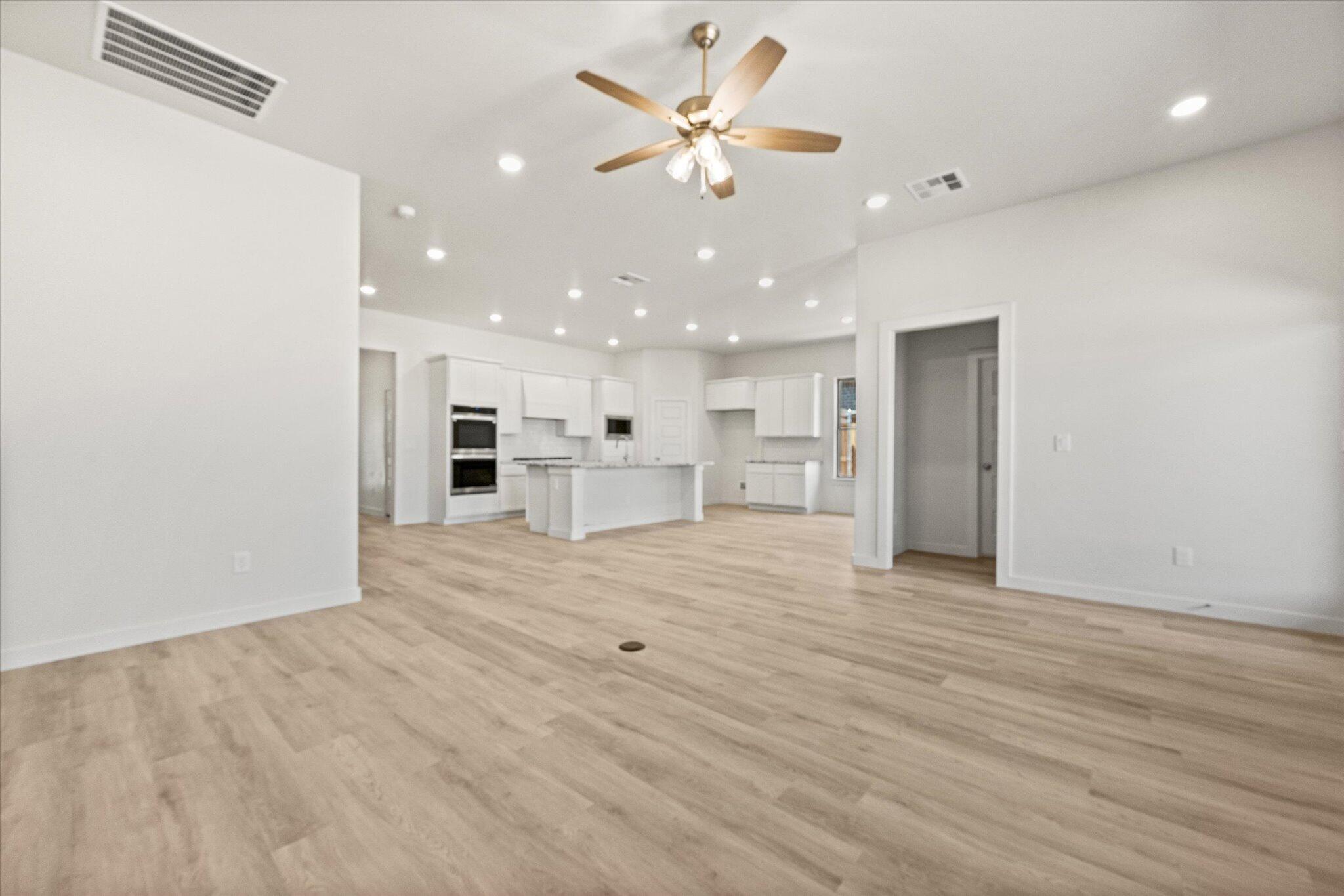 2904 Ranch Avenue Wolfforth, TX 79382 - Photo 7 of 31 16-2904 Ranch_7118