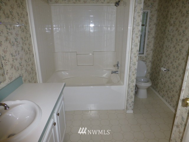 17610 Jordan Street Southwest Rochester, WA 98579 - Photo 16 of 23