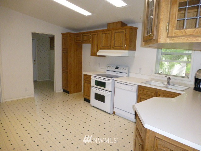 17610 Jordan Street Southwest Rochester, WA 98579 - Photo 9 of 23
