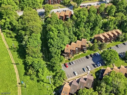 $225,000 | 6 Brandywine Court, Unit 2, Vernon, NJ 07462