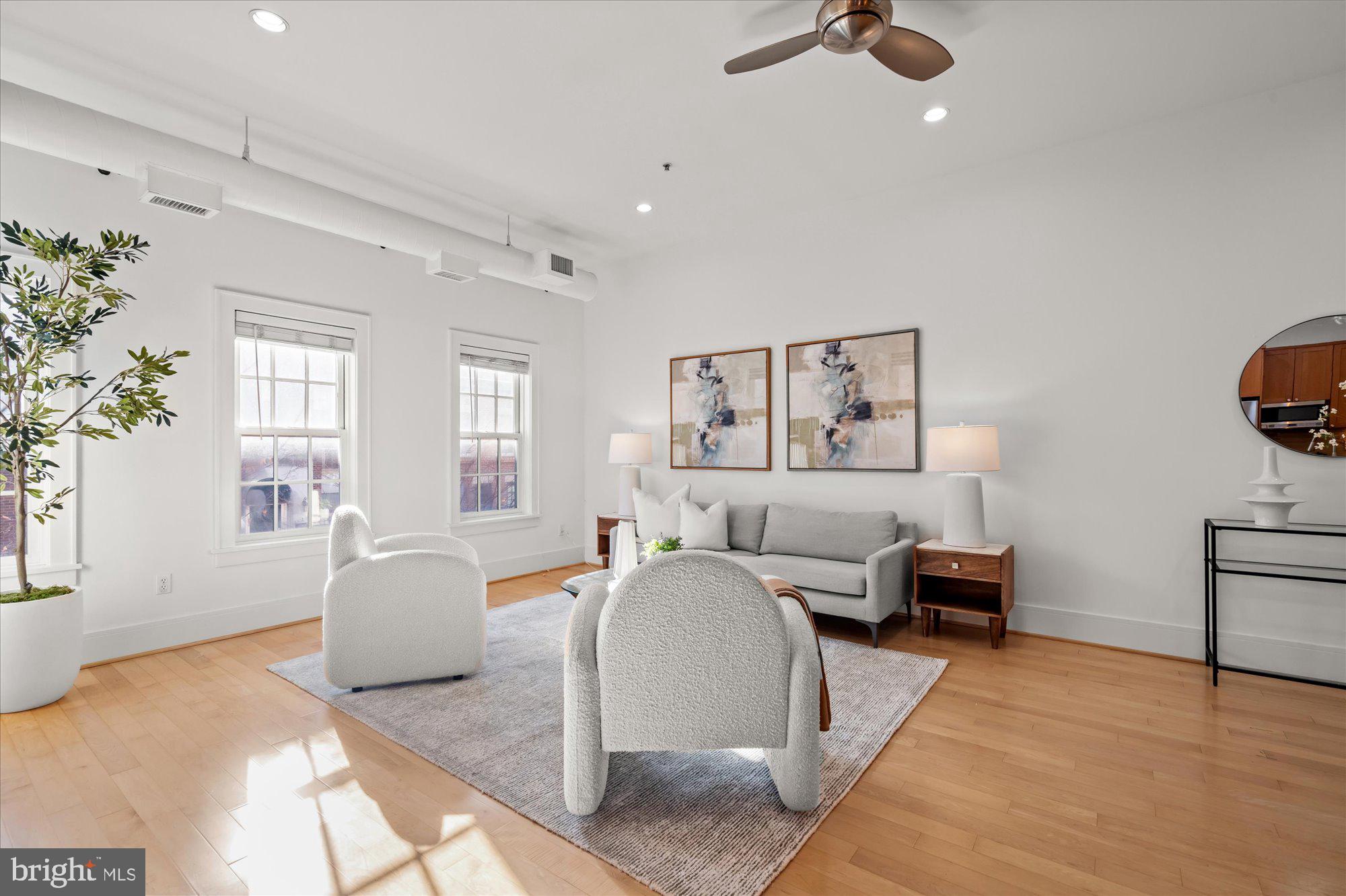 1817 Swann Street Northwest, Unit C Washington, DC 20009 - Photo 5 of 22