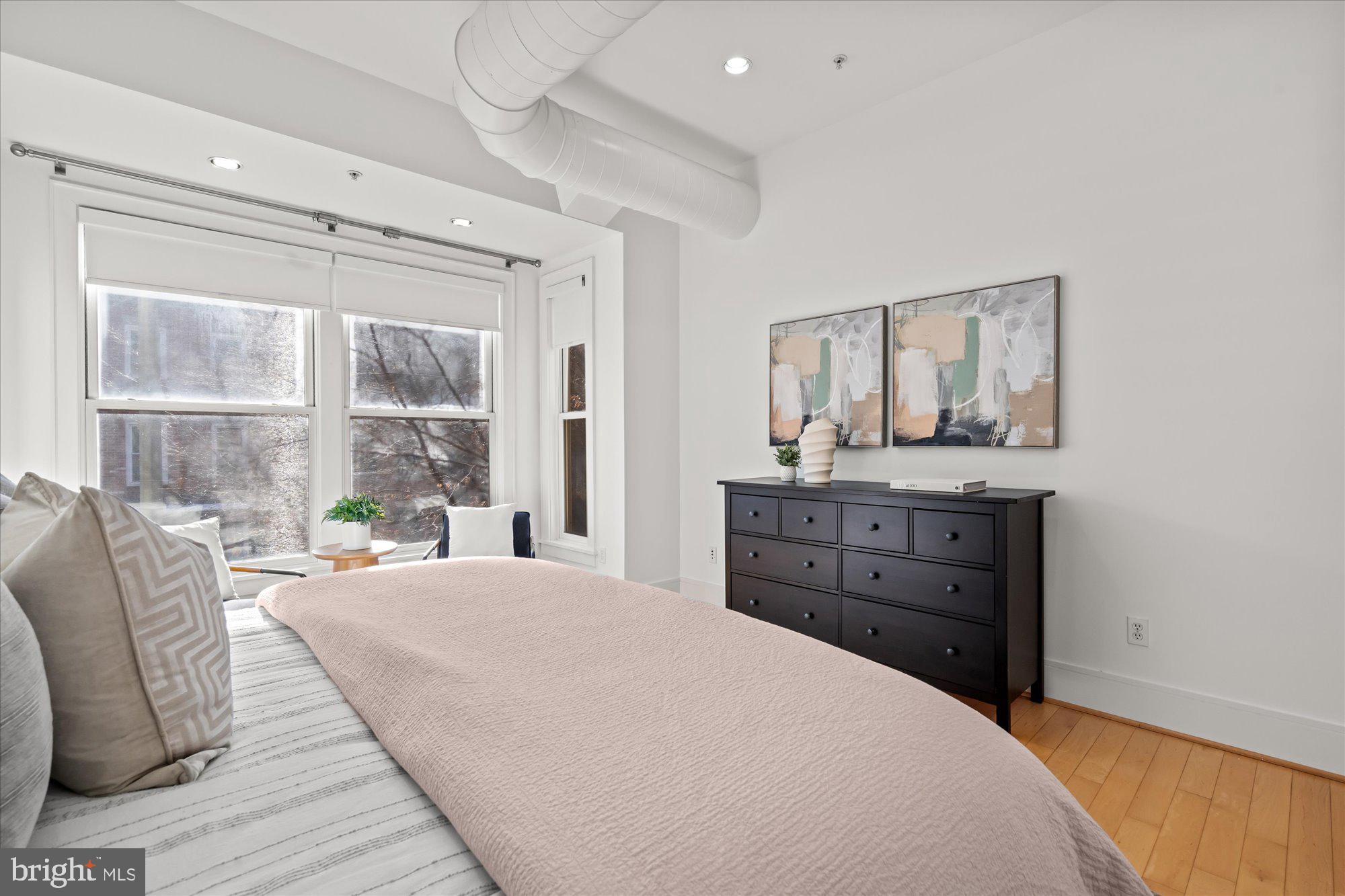 1817 Swann Street Northwest, Unit C Washington, DC 20009 - Photo 9 of 22