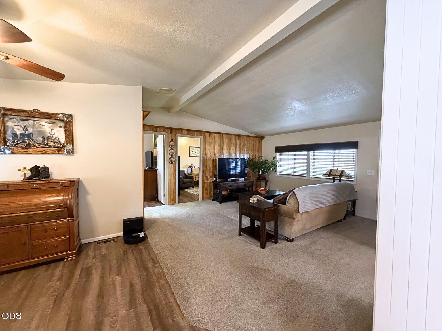63 Rogue River Drive Eagle Point, OR 97524 - Photo 8 of 46