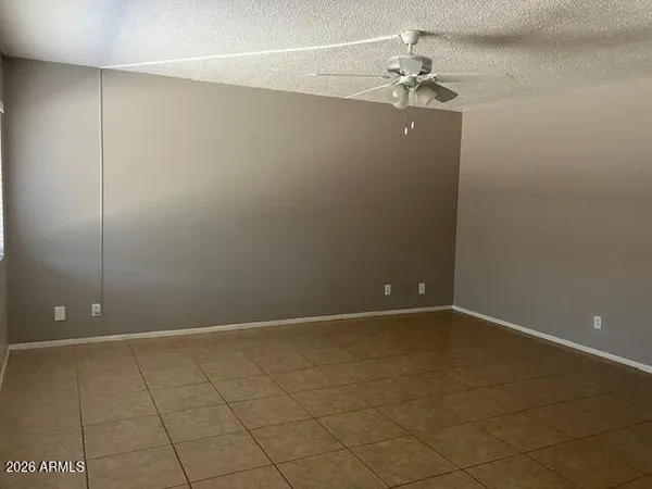 $995 | 302 West Medlock Drive, Unit 12, Phoenix, AZ 85013
