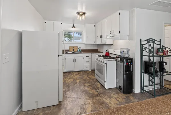 $294,900 | 5629 North Stahl Road, Monon, IN 47959
