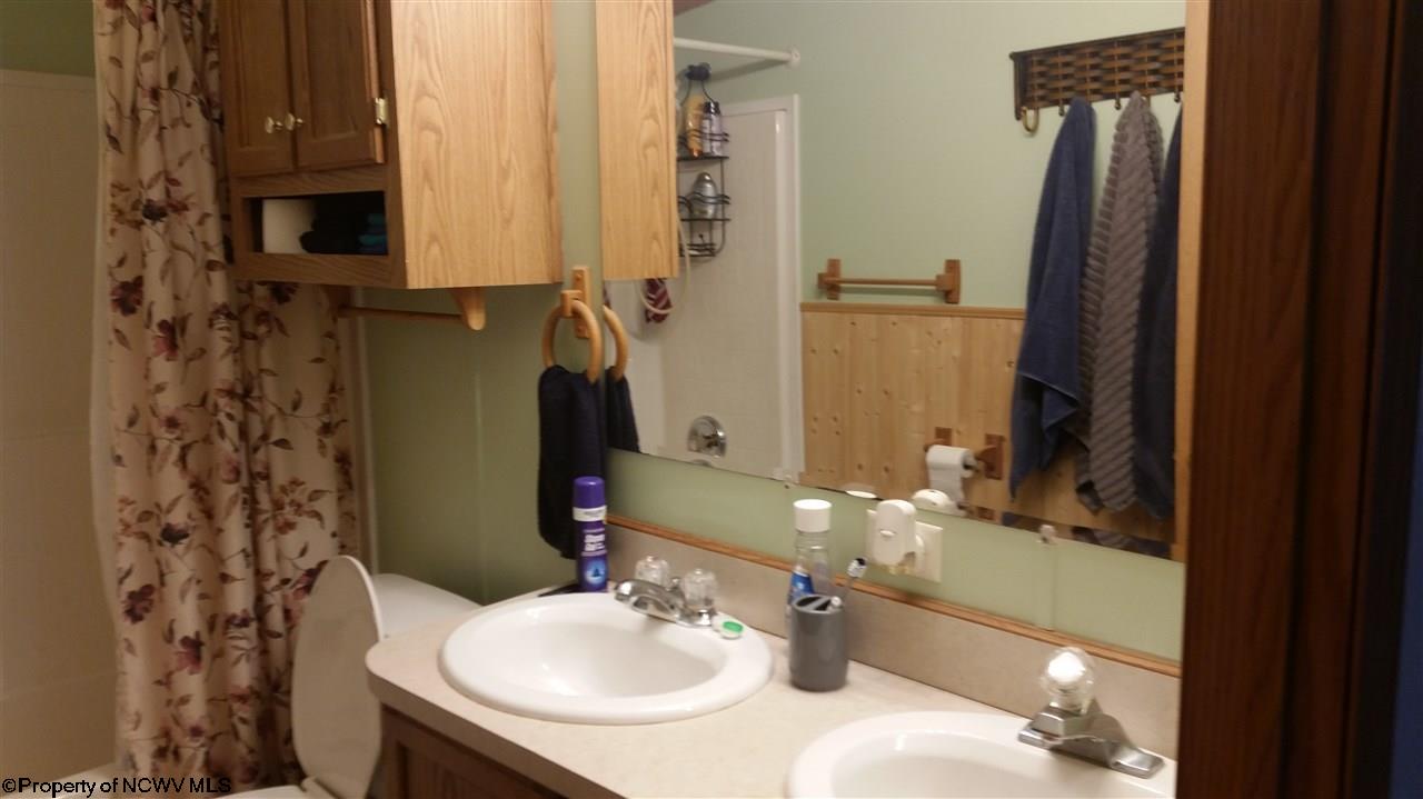 297 Holbert Road Fairmont, WV 26554 - Photo 14 of 20 Gallery Image 14