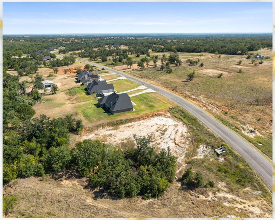 1077 Gonzollas Road Springtown, TX 76082 - Photo 8 of 13 Additional content